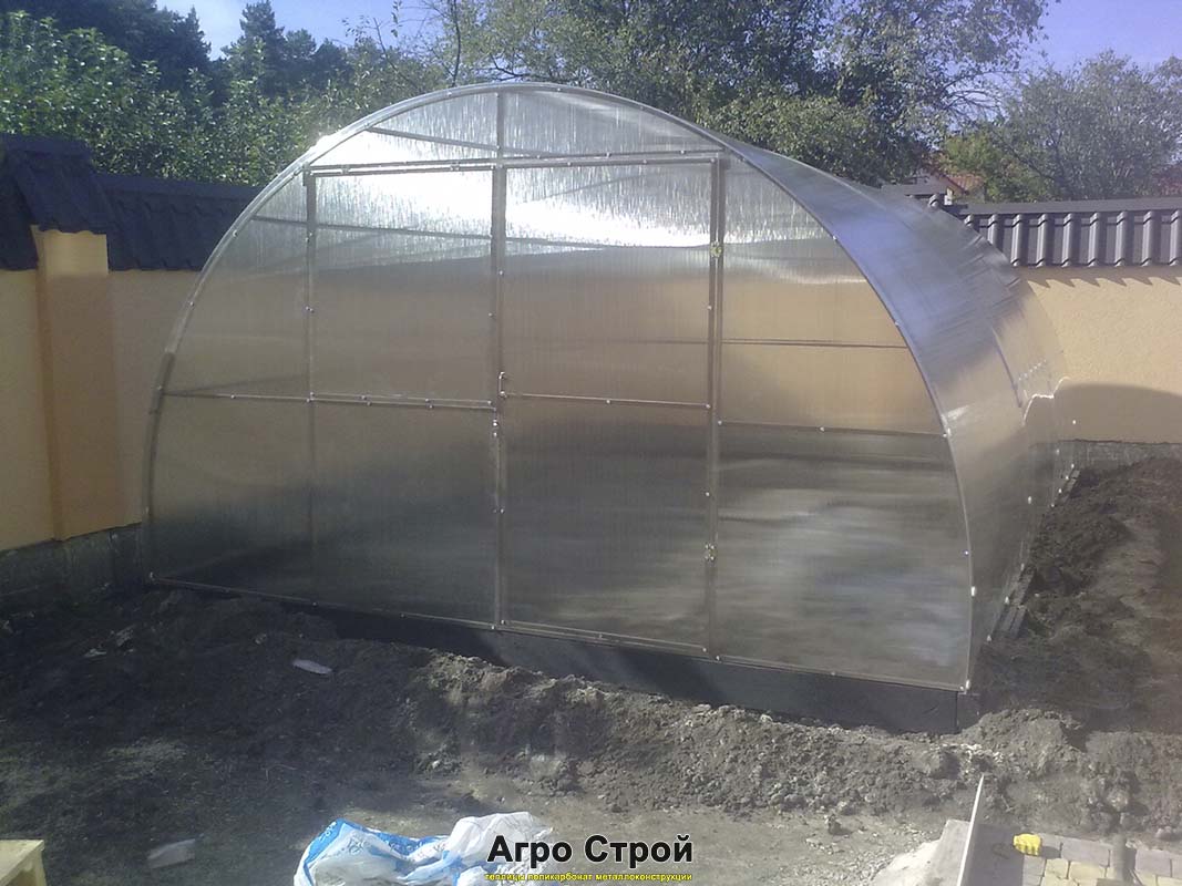 Тепличный комплекс из 2 теплиц